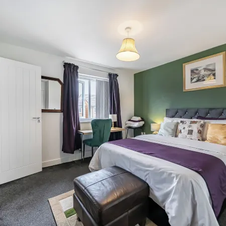 Apartment Sleeps 10 - Pets Parking Ev Charging