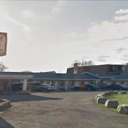 Parkway Motel