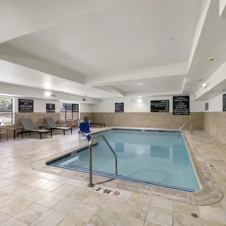 Hampton Inn & Suites Lancaster