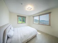 Yeosu Hyangilchae Pension Hotels near Hyangiram Hermitage