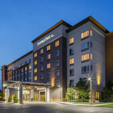 DoubleTree by Hilton Denver International Airport