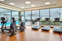 Sheraton Vancouver Guildford Hotel - Gym
