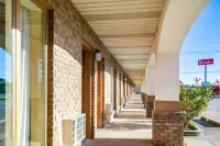 Red Roof Inn Vincennes - Motels