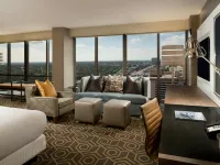 DoubleTree by Hilton Dallas-Campbell Centre Отели рядом с достопримечательностью «Вокзал Мокингбёрд»
