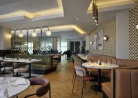 Doubletree by Hilton Sheffield City - parking