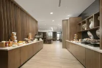 SpringHill Suites Lindale - breakfast