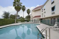 Red Roof Plus+ West Palm Beach - 2-Star