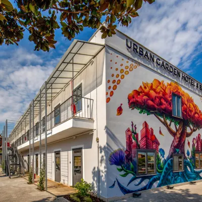 Urban Garden Hotel Hotel dekat Jalan Nomentana