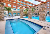Holiday Inn Express & Suites GAINESVILLE I-75 by IHG - جاكوزي