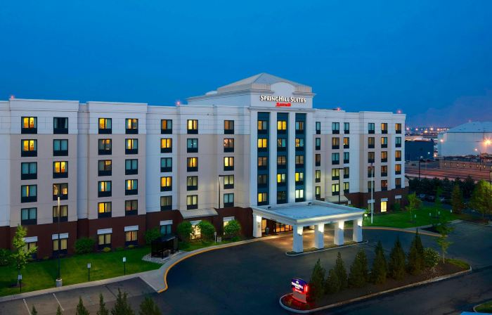 SpringHill Suites by Marriott Newark International Airport