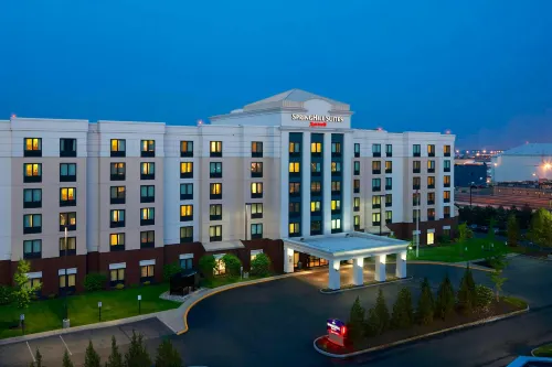SpringHill Suites by Marriott Newark International Airport - breakfast