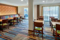 Fairfield Inn & Suites Dover - breakfast