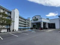 HomeTowne Studios Birmingham - Airport - pet friendly