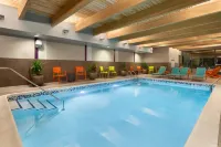 Home2 Suites by Hilton Champaign / Urbana - Pet-friendly