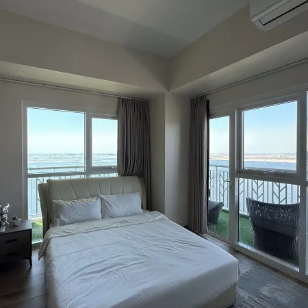 Seaview PoolView Retreat Next Okada NAIA
