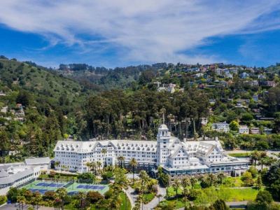 Claremont Resort & Club