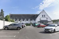 The Originals Boutique, Hôtel La Marébaudière - Parkering