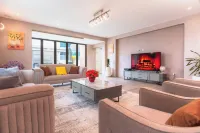 Liyu Hotel Apartment - Condos