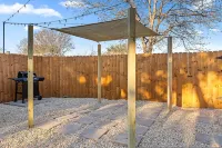 Haven House King Bed Backyard Pool - badewanne