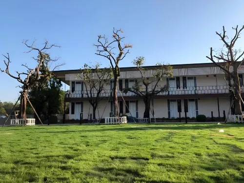 TaamJai Resort - parking