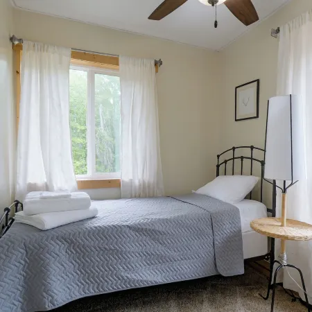 Secluded Hayward Cabin With Hot Tub/on Trailhead