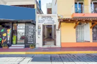 Hotel Del Pescador Hotels near Playa la Ropa