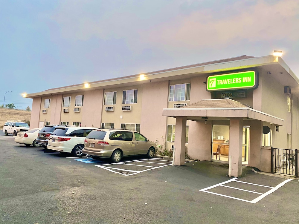 Travelers Inn Medford