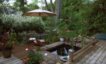 Mettawas End Bed & Breakfast - Housity