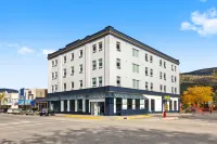 Crown Columbia Hotel, BW Premier Collection Hotels near VISAC Gallery