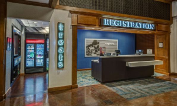 Hampton Inn & Suites Austin Downtown