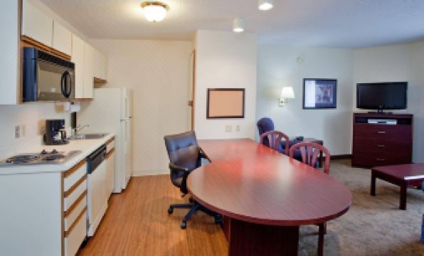 Candlewood Suites Glen Allen - Short Pump - Housity