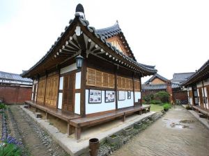 Dongrakwon Hanokstay Guest House