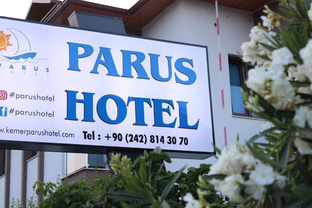 Parus Hotel