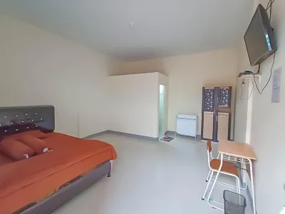 Homestay Verisha Mitra RedDoorz Hotels in Condong