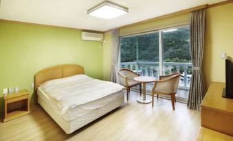 Hanwha Resort Jirisan