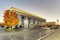 Hampton Inn Springfield - Pet friendly