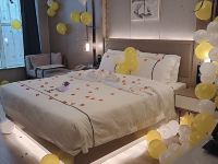新干盛和酒店 - 浪漫大床房