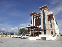 Hotel Saffron Leaf Hotels near Anand van