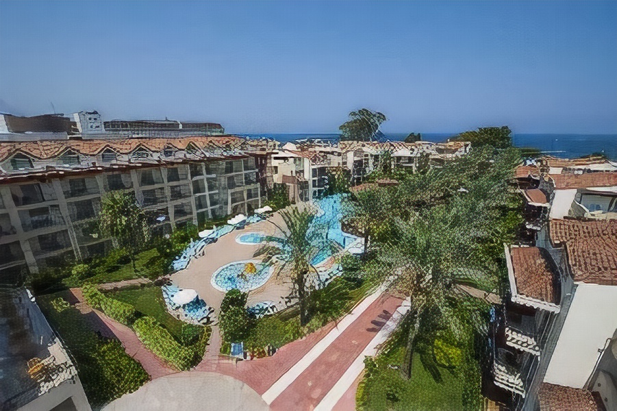 Crystal Aura Beach Resort & Spa – All Inclusive