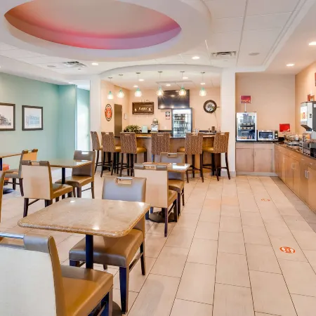 Best Western Plus Atrium Inn Suites