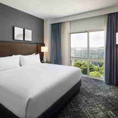 Hilton Charlotte Airport Rooms
