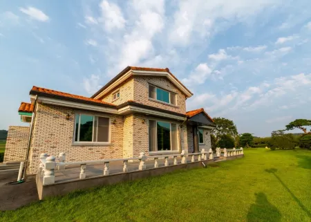 Boseong Carmel Royal Pension Отели в г. Посон