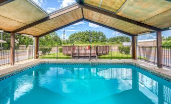 Rodeway Inn & Suites
