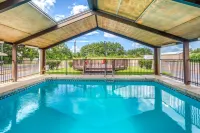 Rodeway Inn & Suites Hotels in Brookhaven