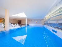 Premier Kraków Hotel Hotels near Bronowice