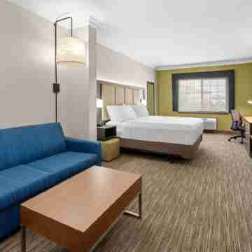 Holiday Inn Express & Suites KLAMATH FALLS CENTRAL by IHG Rooms