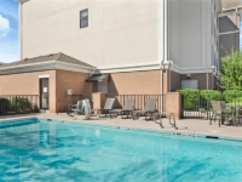 Holiday Inn Express & Suites Byron by IHG Hoteles en Byron