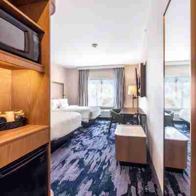 Fairfield Inn & Suites Dallas Arlington South Rooms
