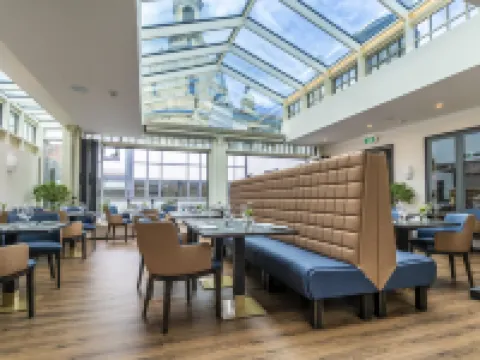 สวีเทส - อันแดร์เฟราเอินเคียร์เคอ โรงแรมในเดรสเดิน