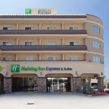 Holiday Inn Express & Suites PASADENA - LOS ANGELES by IHG